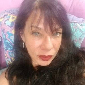 Meet your Posher, Posh